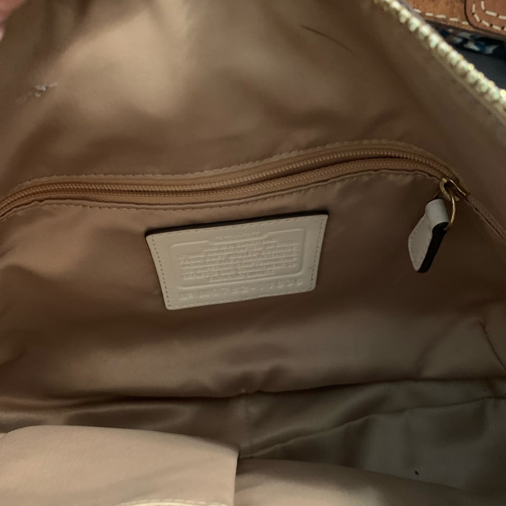 Coach Pebbled White Hobo Bag - Picture 5 of 7